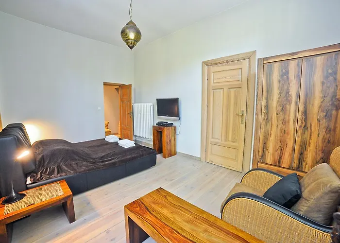 Africana Apartment By Grand Apartments