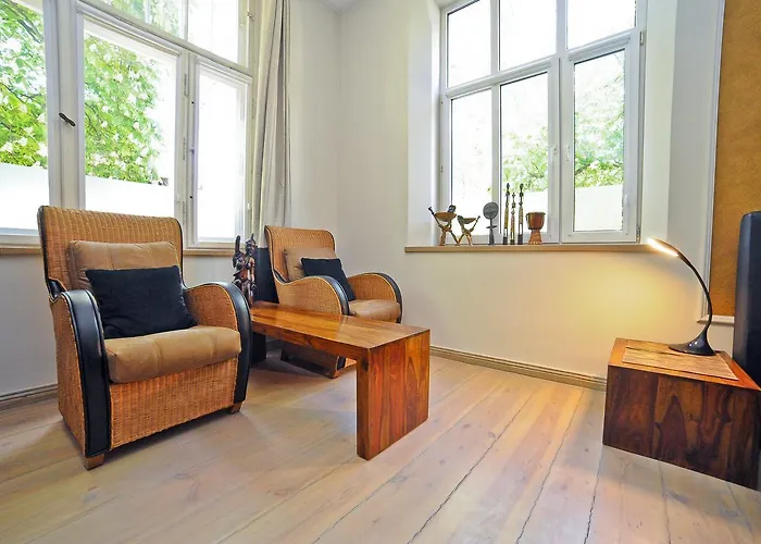 Africana Apartment By Grand Apartments